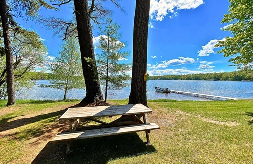 Butternut House | Lakeshore Pines | Peaceful, Lakefront Seclusion | 2 Bedroom
