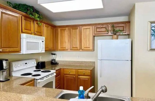 Florida Central Atlantic Coast Apartment | Lakeside 2 Beds 2 Bath 2 Balcony