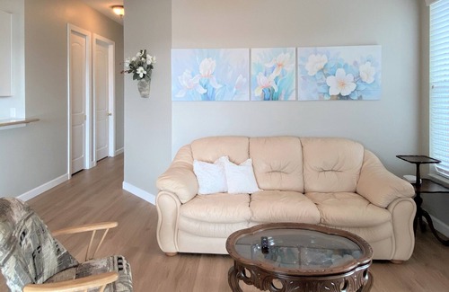 Lutz House | Lakeside Breeze Waterfront Home FREE KAYAKS!