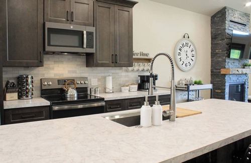 Lakeside House | Lakeside Breeze, with hot tub!