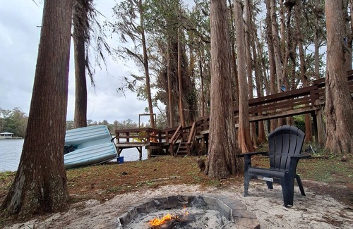 Odessa Cabin | Lakeside Cabin Getaway awaits you!