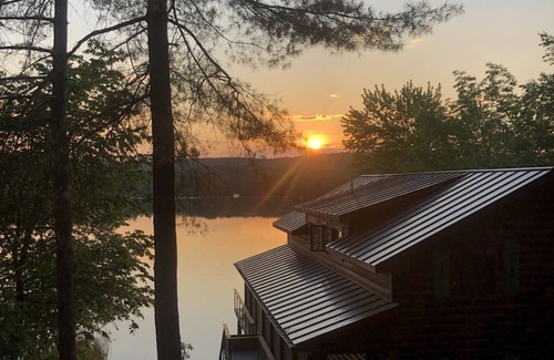 Wells Cabin | Lakeside Cabin Retreat!