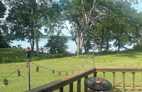 Wagoner House | Lakeside cabin with beautiful lake view, hot tub, and .5 mi from beach & marina