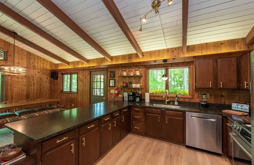 Swanton House | Lakeside Charm w/Fire Pit & Private Dock