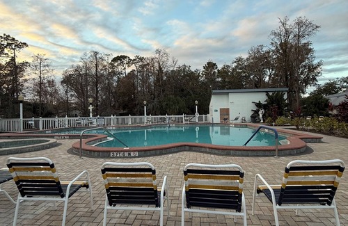 Kissimmee Cottage | LAKESIDE cottage 10 min from Disney
