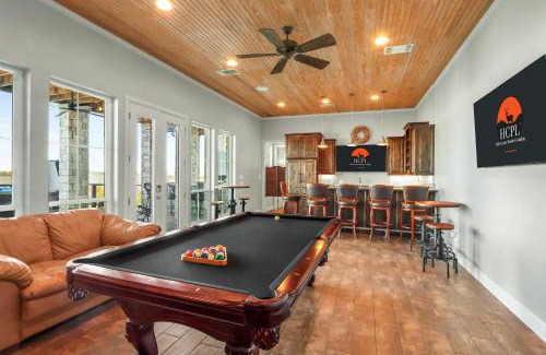 Canyon Lake House | Lakeside Dreamhouse
