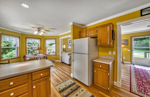 Stoddard House | Lakeside Escape - 4BR/2BA Retreat 2hrs from Boston
