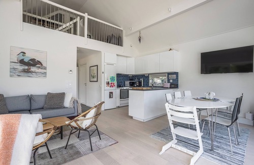 Graddo House | Lakeside Family Home in Gräddö