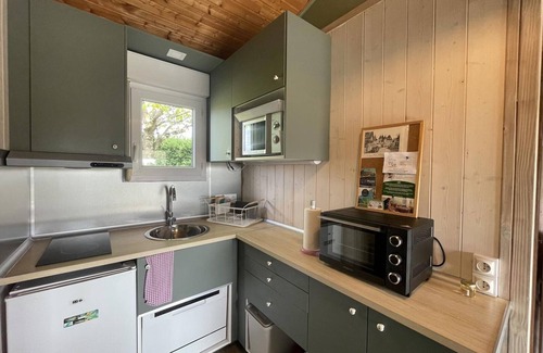 Pierrefitte-sur-Loire Cottage | Lakeside chalet, pet-friendly, near activities