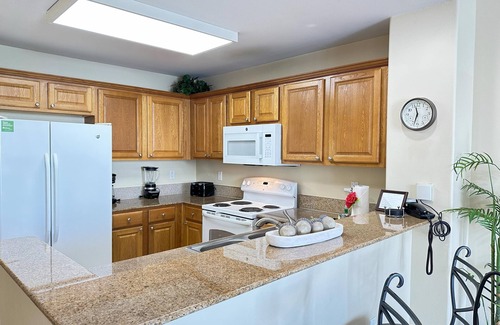 Florida Central Atlantic Coast Condo | Lakeside Getaway | Minutes from Disney | Stunning Views