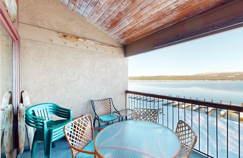 McCall Condo | Lakeside Getaway w/Shared Pool, Beautiful Views, & Private Beach Access