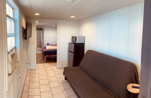 Tia Juana Apartment | Lakeside Guest Suite w/ Dock Access to Grand Lake Disney Oklahoma