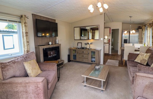 Warton Cottage | Lakeside Haven