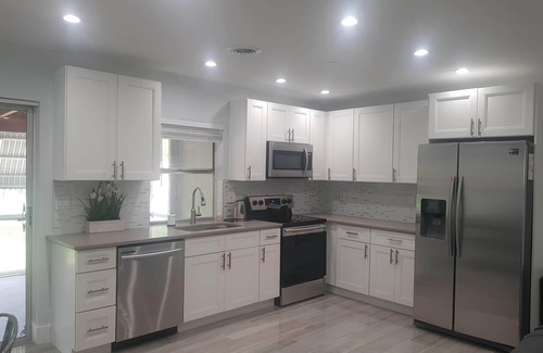 Davie House | Lakeside Home - Near FLL and Hard Rock - Sleeps 6