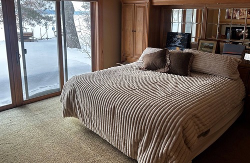 Deerwood House | Lakeside home on beautiful Bay Lake - just south of Ruttgers Resort