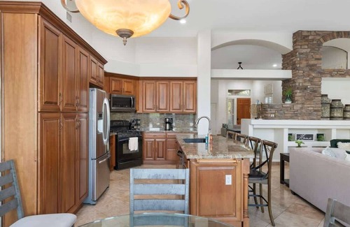 Arrowhead Ranch House | Lakeside home with private patio| Grill | Golf vie