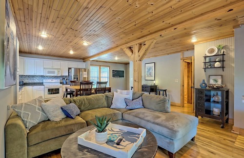 Hiawassee House | Lakeside Lounge - By Chatuge Home Concierge Lake front, hot tub, firepit, private dock with boat slip