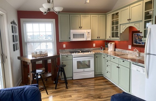 Mackinac Island Condo | Lakeside Mackinac has Spectacular Panoramic Water and Bridge Views