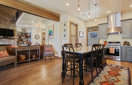 Dawsonville House | Lakeside manor