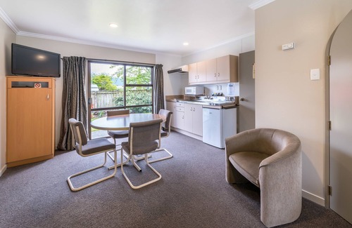 Te Anau Hotel | Lakeside Motel & Apartments
