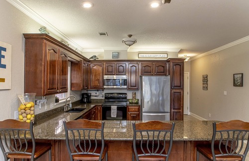 Lakeland Condo | Lakeside Retreat mins to Downtown/Oaklawn
