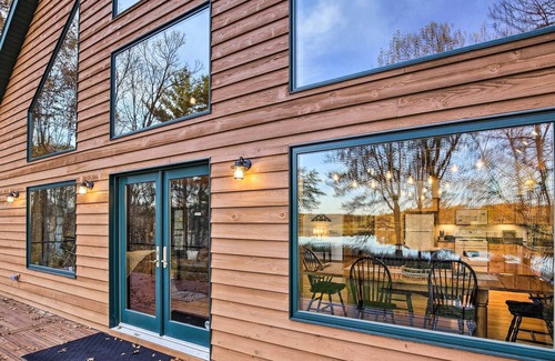 Brill Cabin | Lakeside Sarona Home: Private Dock & Fire Pit!