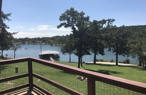 Branson Cabin | Lakeside Studio A-Frame Cabin | Calm Waters Resort | Boat Slips & Rentals | FREE Kayaks & Paddleboards | Guided Fishing & Lake Tours!