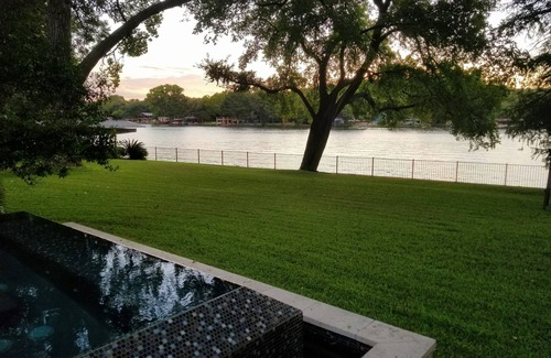 Rivercrest House | Lakeside Waterfront Lake Austin Home