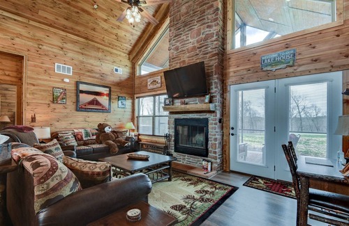 Branson Cedars House | Laketime Lodge - Premium Cabin | 2 Bed, 2 Bath