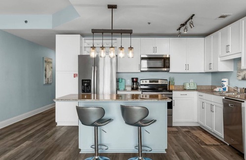 Panama City Beach Condo | Laketown Wharf Unit 1914