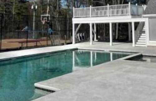 Weirs Beach Condo | Lakeview 1Bedroom w Kitchen Pool Hot Tub Concerts Fire Pit Hiking Weirs Beach