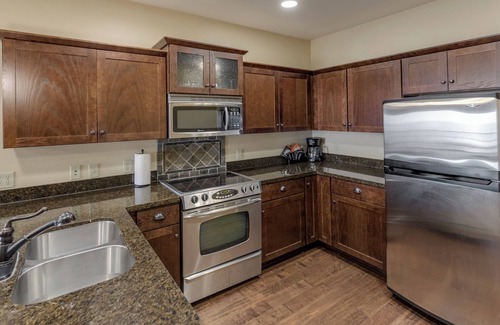 Walker Condo | Lakeview 2 Bed 1 Bath Condo on Walker Lake. Walking distance to downtown Walker.