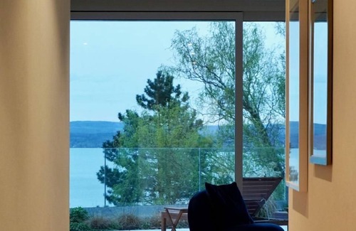 Berlingen Apartment | "Lakeview" - a design holiday home