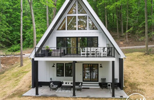 Logan House | Lakeview A-Frame Oasis in Hocking Hills -Sleeps 15