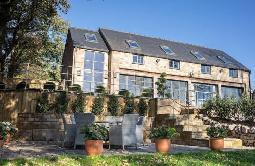 Carsington House | Lakeview Barn, sleeps 5-7 Guests new inside