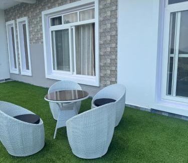 Tehri Apartment | Lakeview Bliss by the chamolis