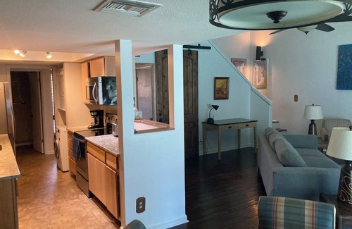The Lakes Condo | Lakeview condo. Free pool 2BR 2BA. Peaceful. Quiet. Serenity. Free parking. ASU