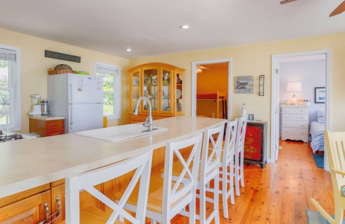 Cayuga House | Lakeview Cottage: "Beautiful Sunset Views!"