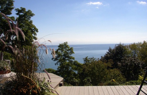 Birch Cliff House | Lakeview Designer Home On Scarborough Bluffs - 15 minutes to downtown Toronto.