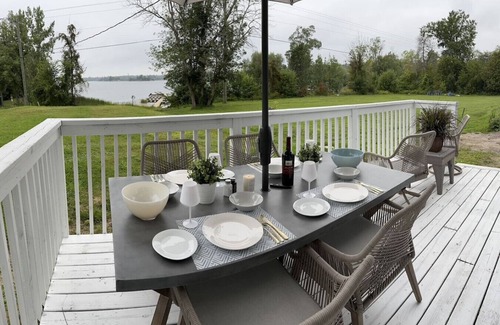 Gravenhurst Cabin | Lakeview Escape - Sparrow Lake Muskoka Beach House