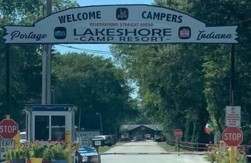 Portage RV Rental | Lakeview Family Camp - Large yard for FUN on lake