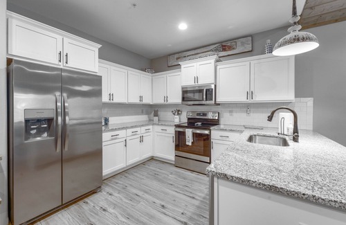 Indian Point Cabin | Lakeview Home with Private hot tub/lake access!