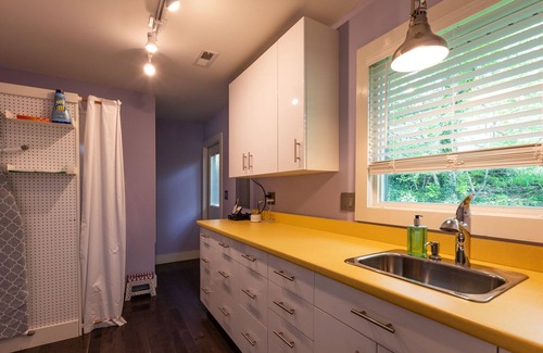 Black Mountain House | Lakeview Knoll | Mountain Views & Steps Away from Scenic Lake Tomahawk!