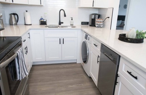 St. Petersburg - Clearwater Apartment | Lakeview Landing 1/1 Apt North St Pete