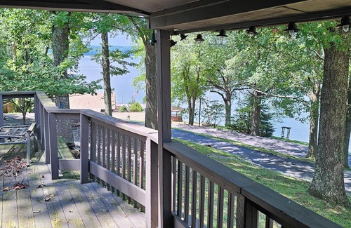 Eddyville House | LAKEVIEW LIVING @ LIGHTHOUSE BAY