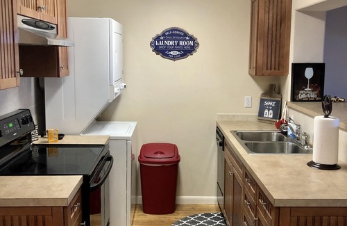 Burnet House | Lakeview Lodge on Spider Mountain