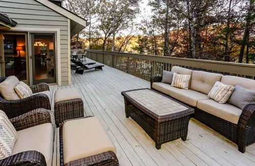 Lake Lure House | Lakeview Retreat at Rumbling Bald