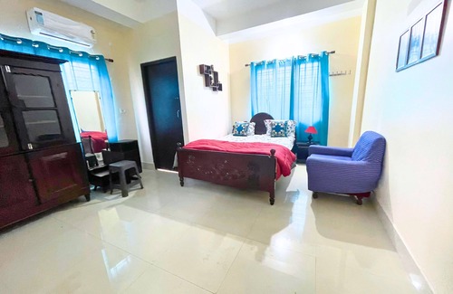 Agartala Apartment | Lakeview Spacious Luxury Suite with AC, Smart TV and free Wifi