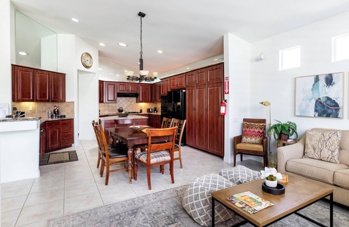 Palm Springs Villa | Lakeview Villa with Private Pool, Spa, Pool Table in Desert Princess Resort