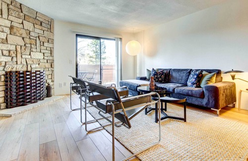Union Square Apartment | Lakewood Condo w/ Patio + Heated Pool Access!